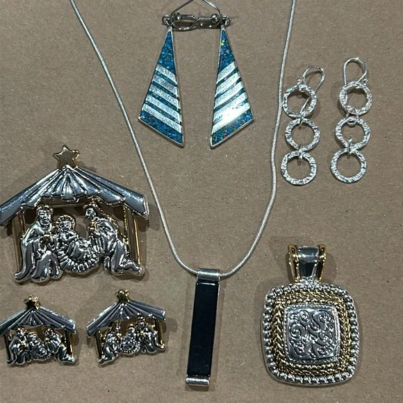 Jewelry bundle - Picture 4 of 16